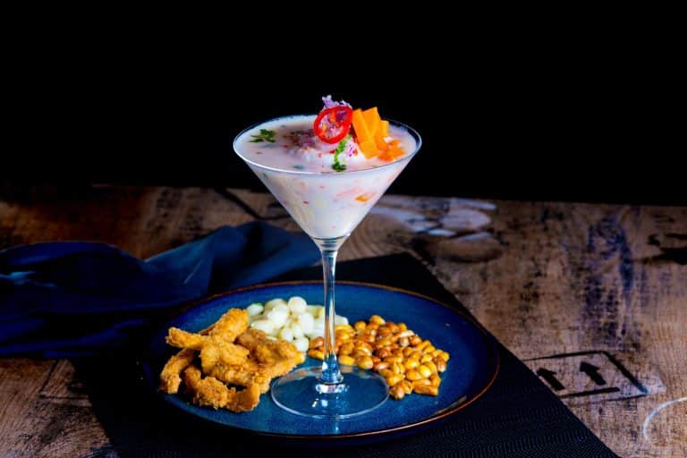 Signature Cocktails to Impress Your Dinner Guests