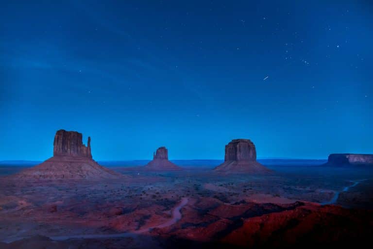 Desert Glamping: Luxury Meets Wild Solitude